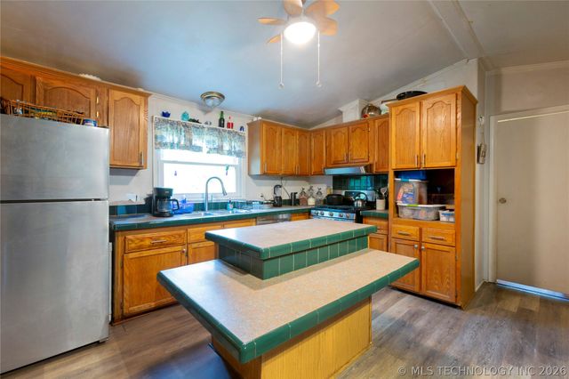 43 Homestead, Canadian, OK 74425