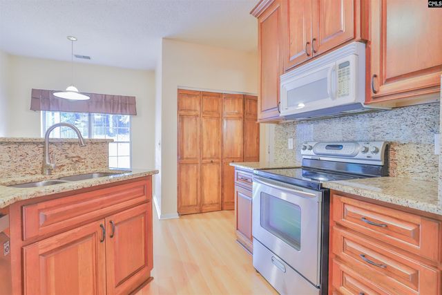 121 Pond Oak Lane, Columbia, SC 29212