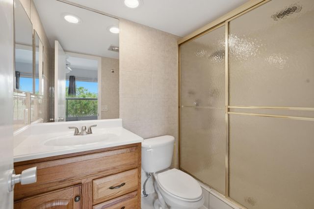 2801 N Palm Aire Drive 402, Pompano Beach, FL 33069