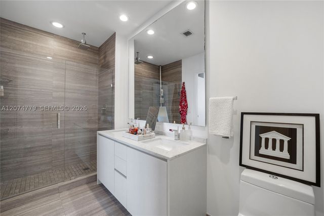 1010 Brickell Ave 4701, Miami, FL 33131