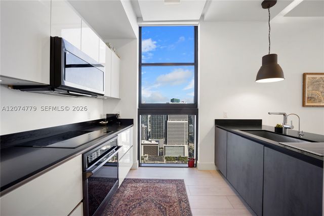 1010 Brickell Ave 4701, Miami, FL 33131