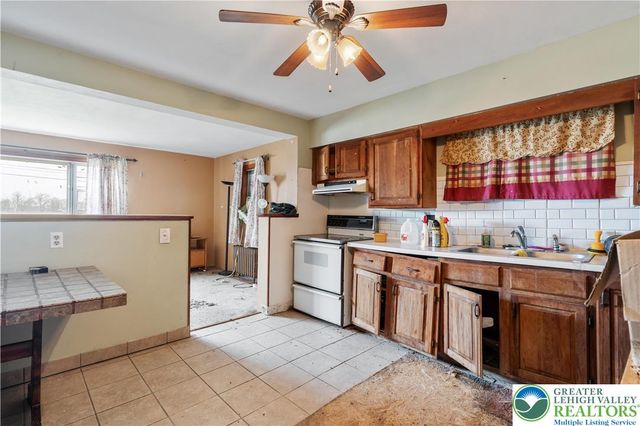 25 Meadow Road, Richland Twp, PA 18951