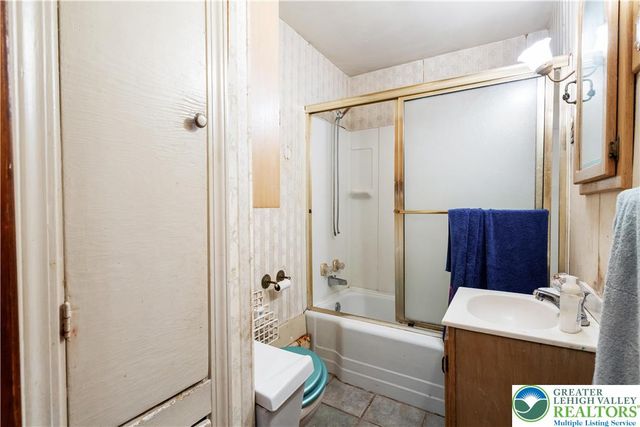 25 Meadow Road, Richland Twp, PA 18951