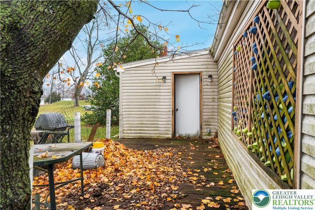 25 Meadow Road, Richland Twp, PA 18951