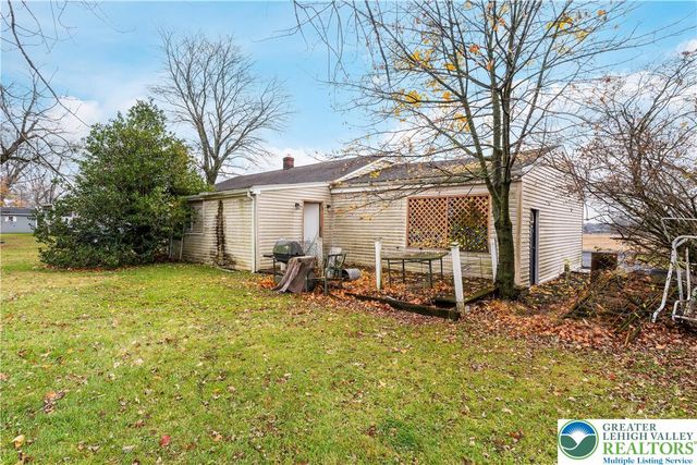 25 Meadow Road, Richland Twp, PA 18951