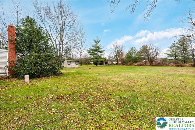 25 Meadow Road, Richland Twp, PA 18951