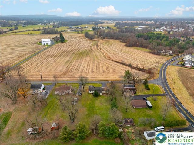 25 Meadow Road, Richland Twp, PA 18951