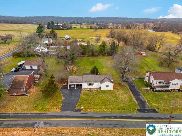 25 Meadow Road, Richland Twp, PA 18951