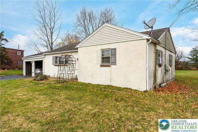 25 Meadow Road, Richland Twp, PA 18951