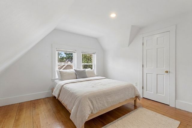 191 Davis Ave, Brookline, MA 02445
