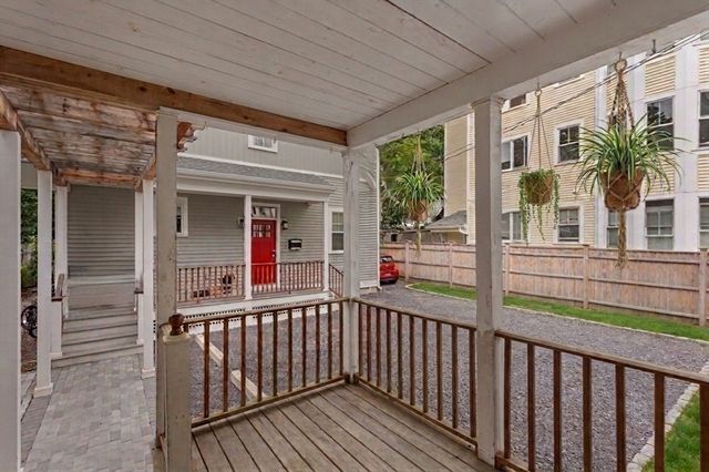 191 Davis Ave, Brookline, MA 02445