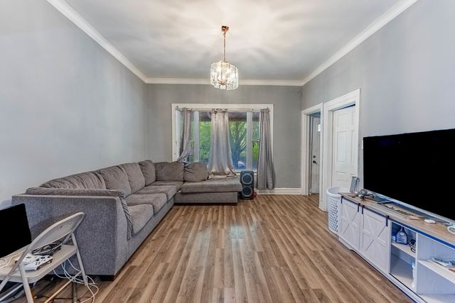 244 W 117th Street, Chicago, IL 60628