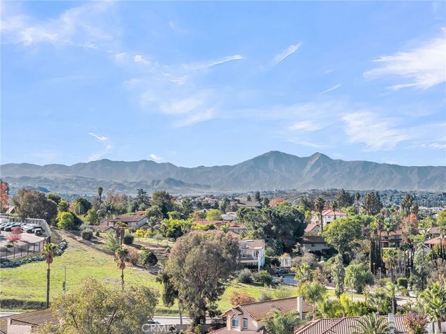 1011 Cannon Road, Riverside, CA 92506