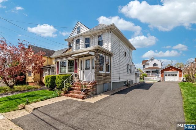 98 Laurel Street, Ridgefield Park, NJ 07660