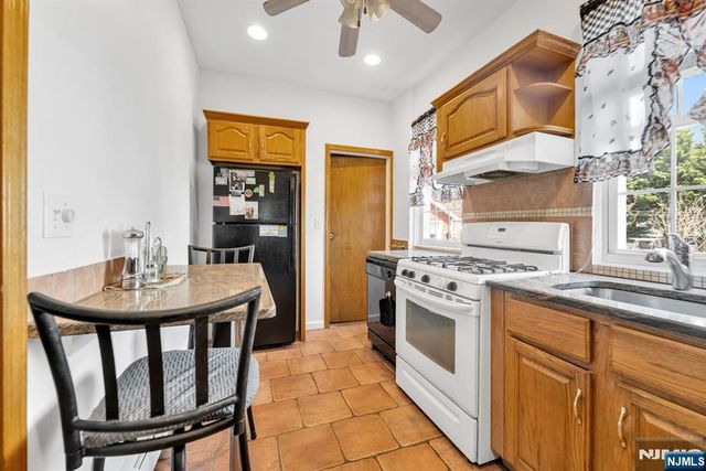 98 Laurel Street, Ridgefield Park, NJ 07660