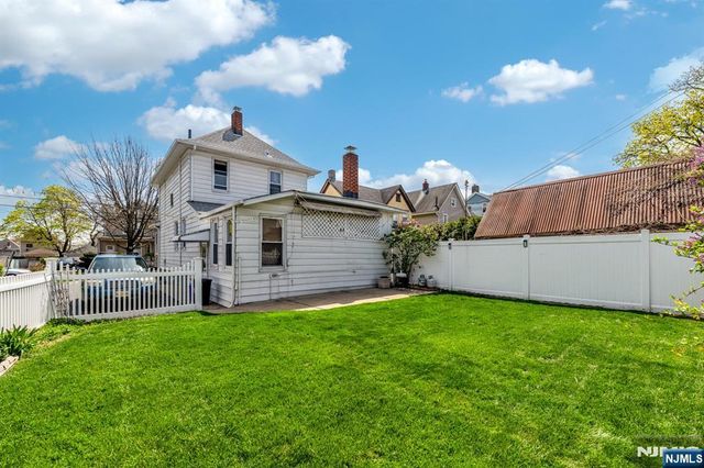98 Laurel Street, Ridgefield Park, NJ 07660