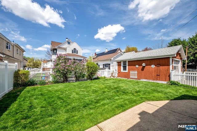 98 Laurel Street, Ridgefield Park, NJ 07660
