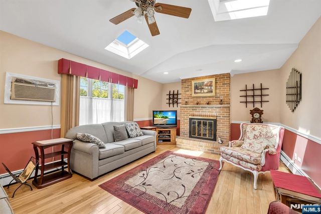 98 Laurel Street, Ridgefield Park, NJ 07660