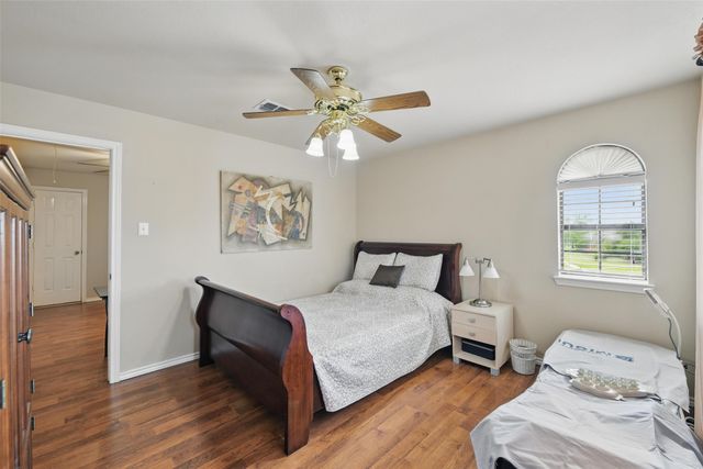 2018 Carillon Lane, Carrollton, TX 75007