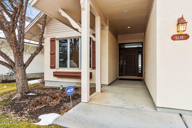 5 E Village Circle, Midway, UT 84049