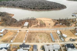 41 Water Street, Carlton Landing, OK 74432