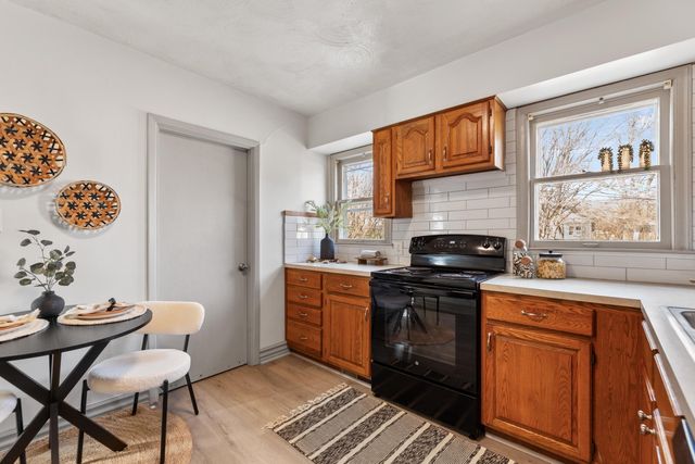 5430 E Pine St, Wichita, KS 67208