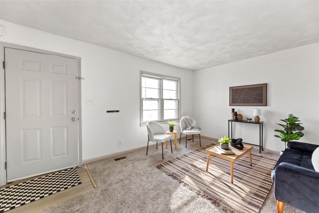 5430 E Pine St, Wichita, KS 67208