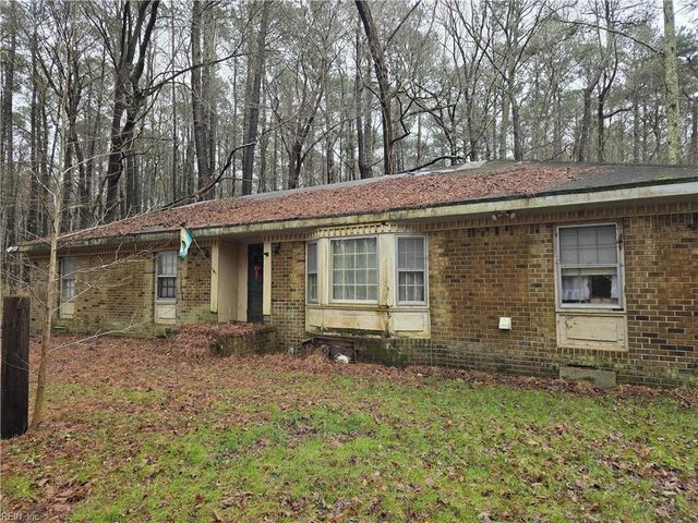 5533 Willow Lake RD, Chesapeake, VA 23321