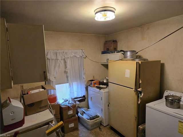 5533 Willow Lake RD, Chesapeake, VA 23321