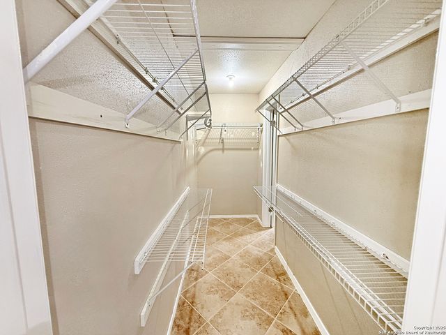 5221 Pond Lake, San Antonio, TX 78244