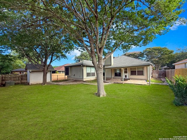 5221 Pond Lake, San Antonio, TX 78244
