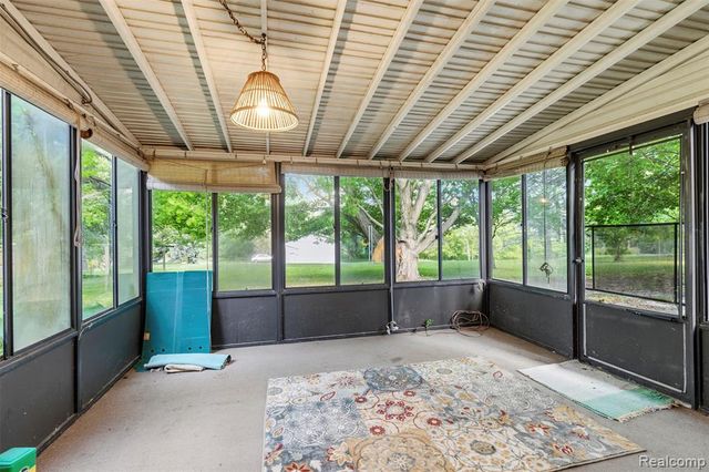 309 Windy Bluff, Flushing, MI 48433