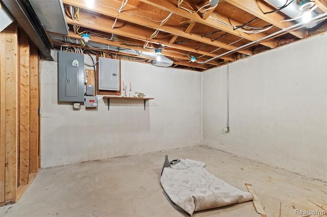 309 Windy Bluff, Flushing, MI 48433