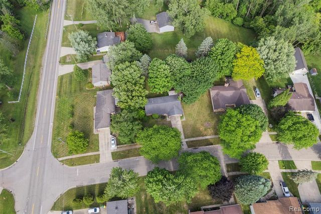 309 Windy Bluff, Flushing, MI 48433