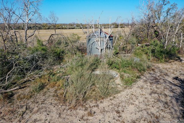 908 COUNTY ROAD 5711, Castroville, TX 78039