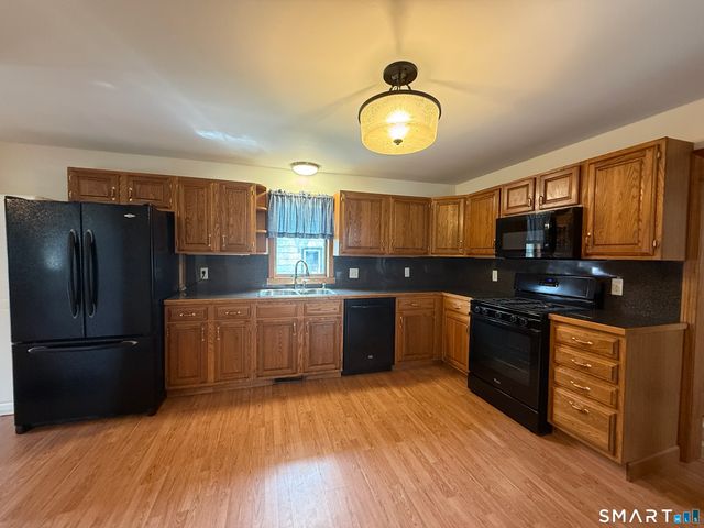 131 Daggett Street, Plainfield, CT 06354