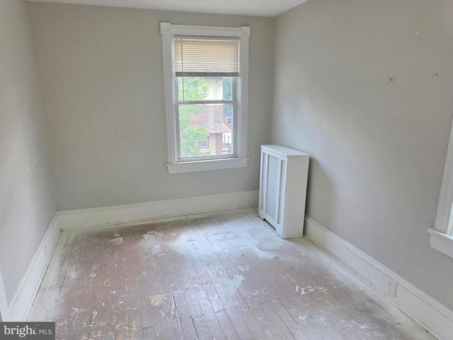 62 MAIN ST, Roebling, NJ 08554