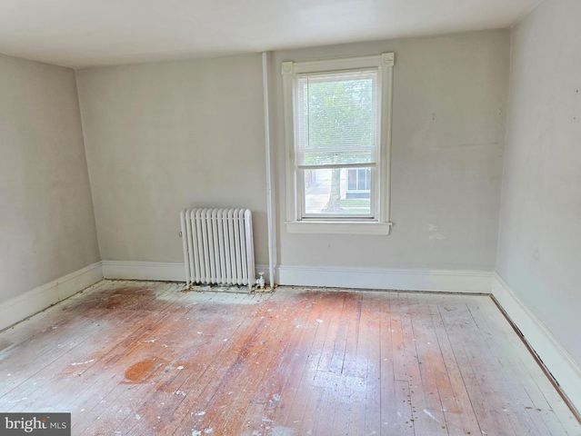 62 MAIN ST, Roebling, NJ 08554