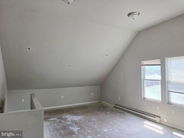 62 MAIN ST, Roebling, NJ 08554