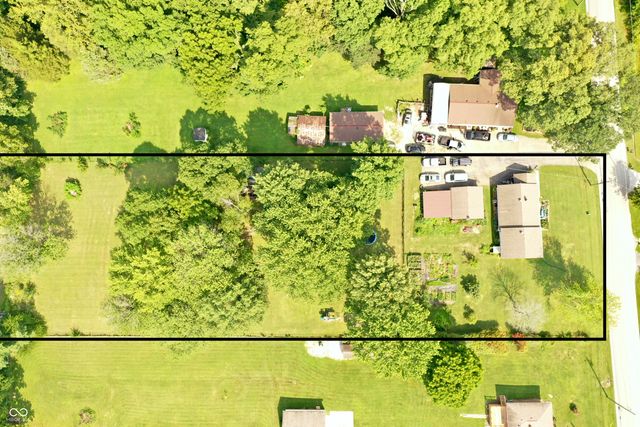 48 W Greencastle Road, Mooresville, IN 46158