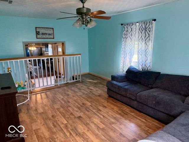 48 W Greencastle Road, Mooresville, IN 46158