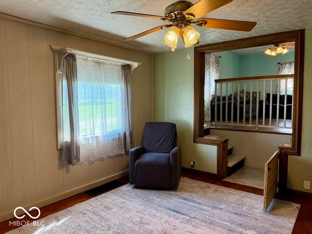 48 W Greencastle Road, Mooresville, IN 46158