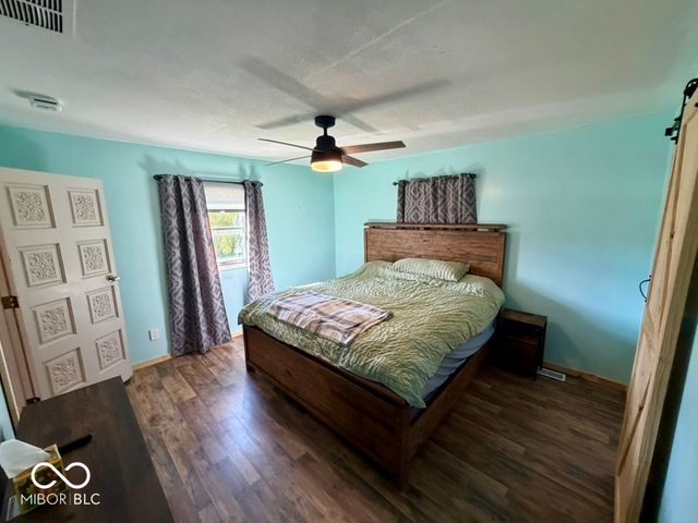 48 W Greencastle Road, Mooresville, IN 46158