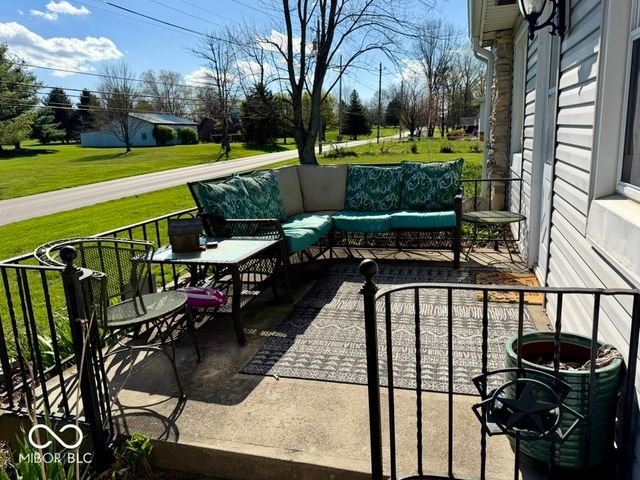 48 W Greencastle Road, Mooresville, IN 46158