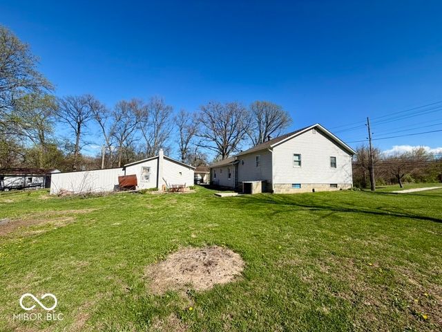 48 W Greencastle Road, Mooresville, IN 46158