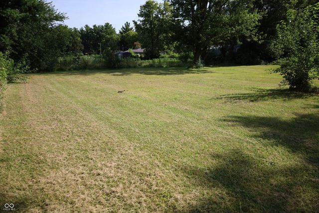 48 W Greencastle Road, Mooresville, IN 46158