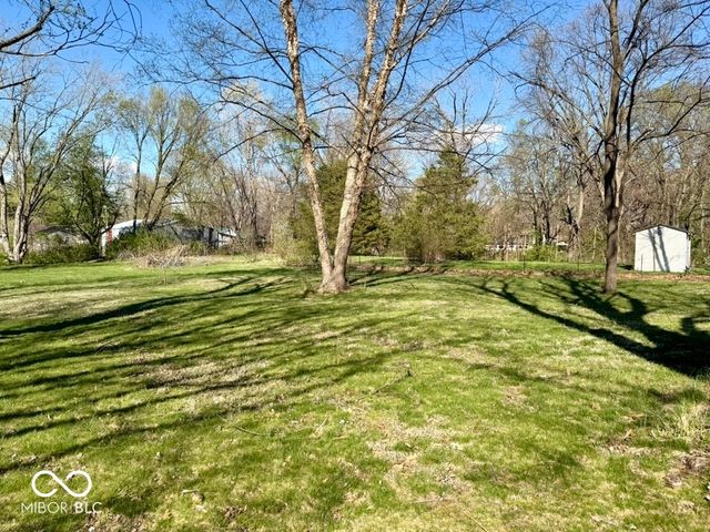 48 W Greencastle Road, Mooresville, IN 46158