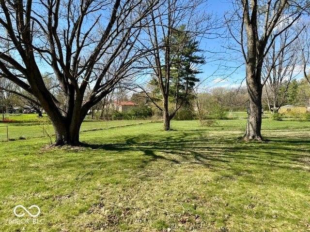 48 W Greencastle Road, Mooresville, IN 46158