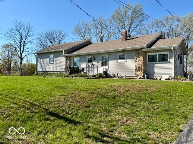 48 W Greencastle Road, Mooresville, IN 46158