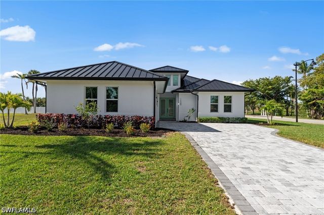 12349 Sweet Kiwi LN, Fort Myers, FL 33908